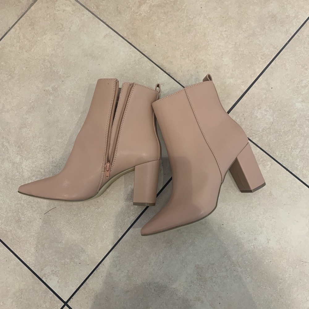 Cream/Tan just fab boots